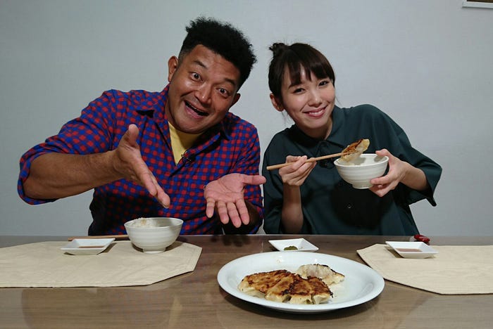 山口智充、飯豊まりえ(C)関西テレビ