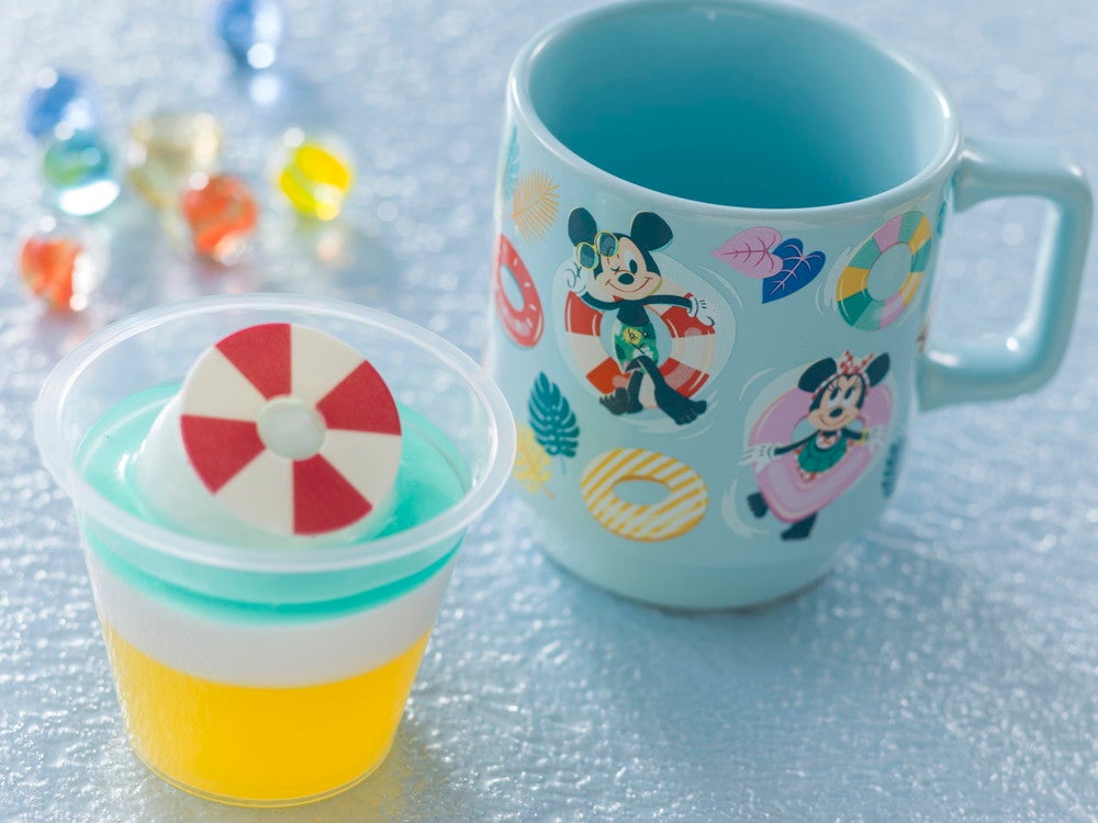 プラズマ・レイズ・ダイナー／パイナップルゼリー＆ココナッツムース、スーベニアカップ付き ¥900（C）Disney