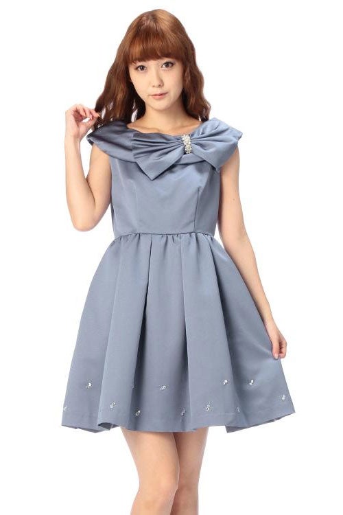 リボンパーティーワンピース「JugeETTA」12,549円（税込）