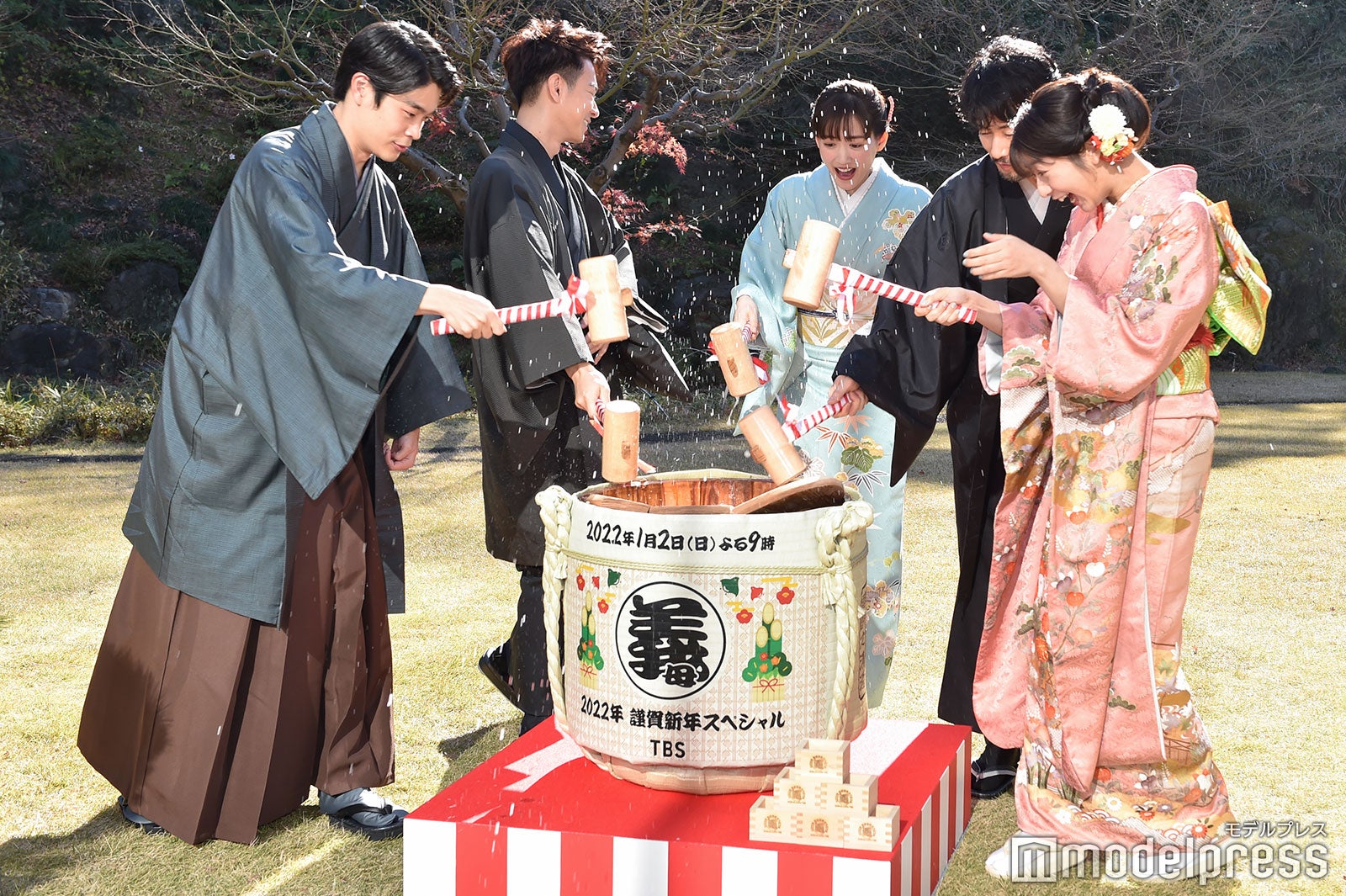 井之脇海、佐藤健、綾瀬はるか、竹野内豊、上白石萌歌、 （C）モデルプレス