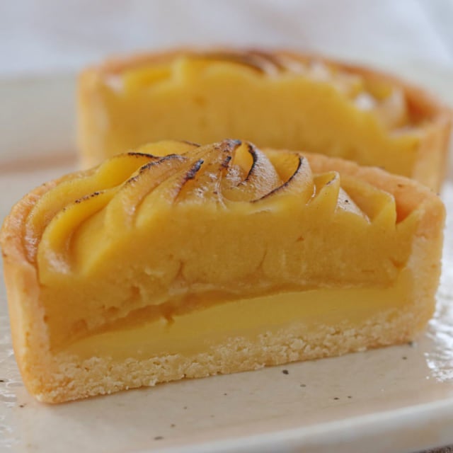 ファミマ_安納芋のタルトの断面