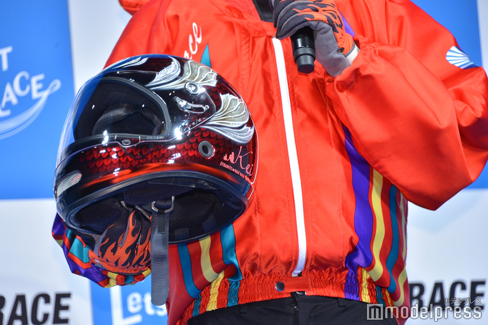 ヘルメットの「Kei」で発表前からすでにバレていた田中圭（C）モデルプレス