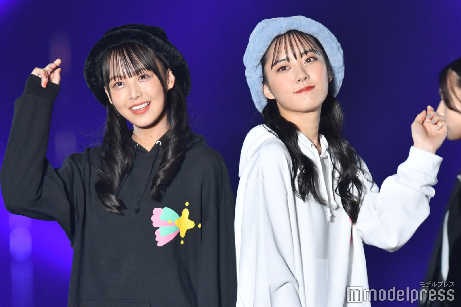 福田朱里、吉田彩良（C）モデルプレス