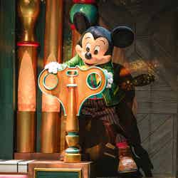 「ミッキーのマジカルミュージックワールド」（C）Disney