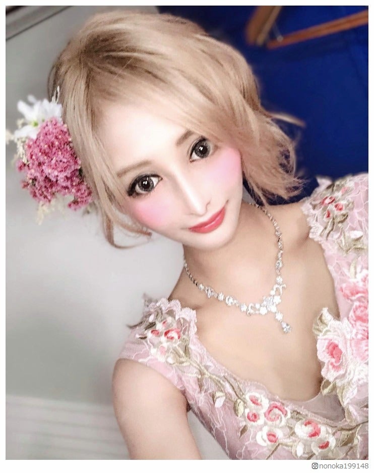 「小悪魔ageha」初代女王・桜井野の花“すっぴん”でテレビ出演 100回以上総額約2500万かけた整形公表の理由明かす