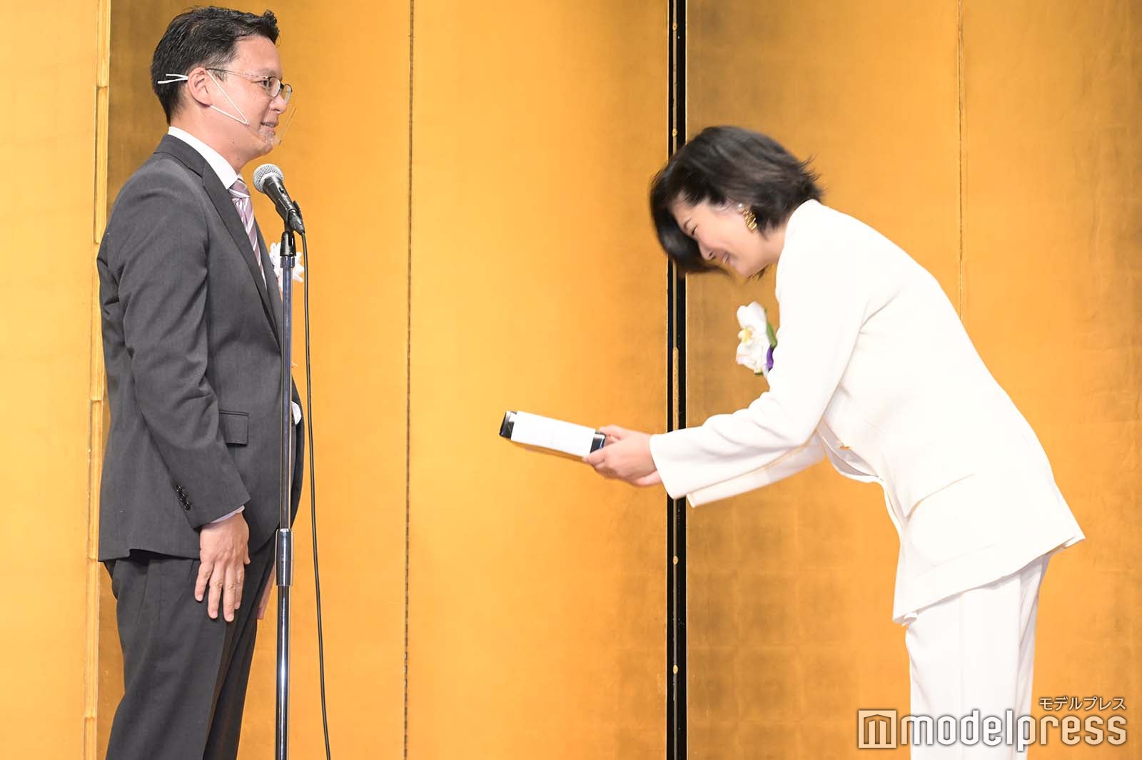 奥山卓氏、吉田恵里香氏 （C）モデルプレス