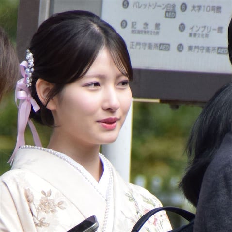元モー娘。北川莉央、初仕事から話題沸騰 "ソロ写真集5冊"が物語る抜群のスター性