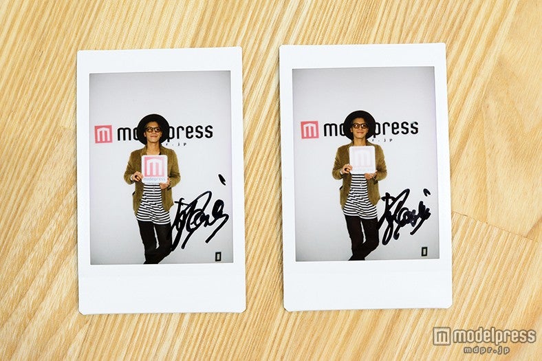 サイン入りチェキ