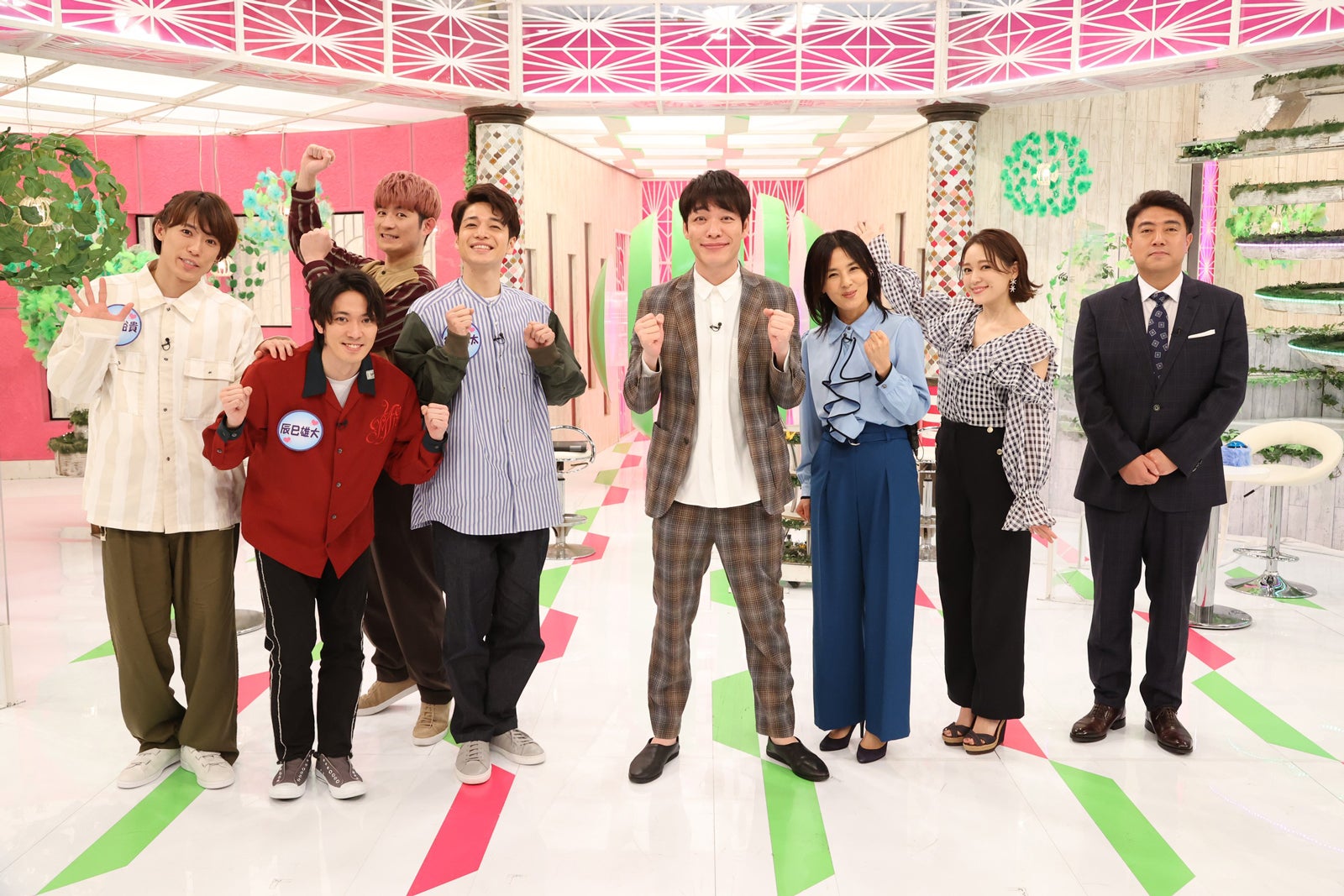 ふぉ～ゆ～、“胸キュン”プレゼン披露　ジャニーズ初？の実演も