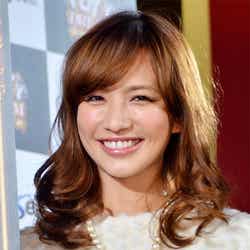 優木まおみ