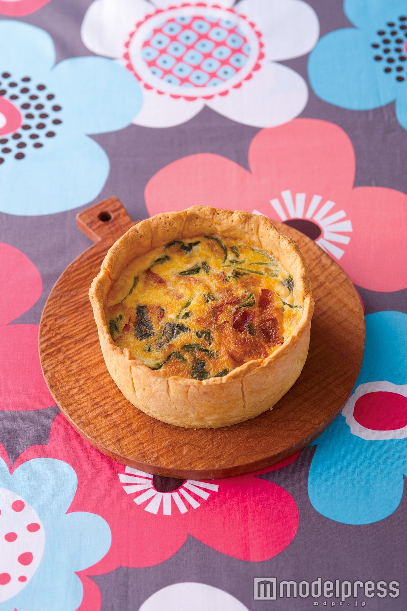 ほうれんそうとベーコンのキッシュ（画像提供：セブン＆アイ出版）