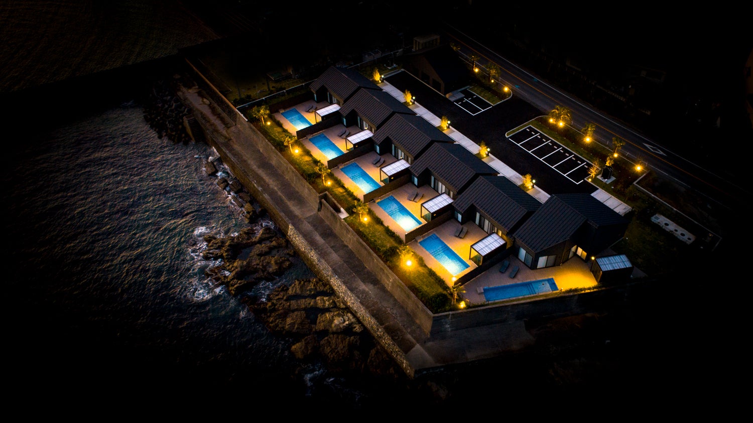 プライベートオーシャンヴィラ -ヴィラ 藍水-／画像提供：マリントピアリゾート