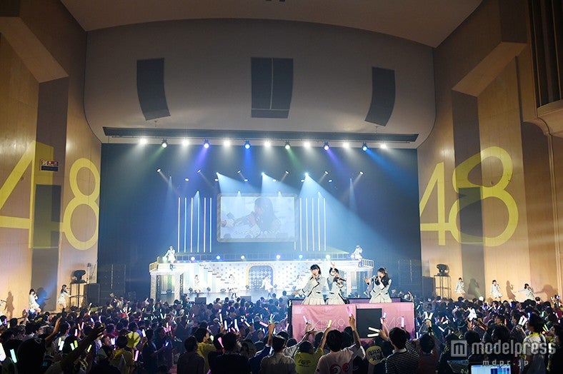長崎県・長崎ブリックホールで公演を行ったAKB48ヤングメンバー（C)AKS