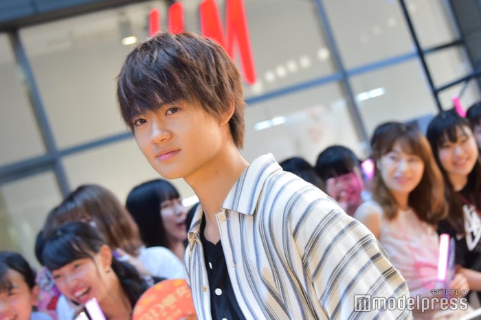 佐野勇斗 (C)モデルプレス