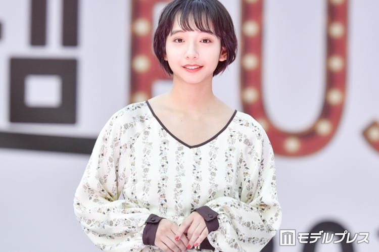 ティーンのカリスマ 山之内すず レトロ可愛い秋コーデで笑顔全開 超 Fuji Q 超十代の秋まつり モデルプレス ティーンのカリスマ 山之内すず レトロ可愛い秋コーデで笑顔全開 超 Fuji Q 超十代の秋まつり モデルプレス