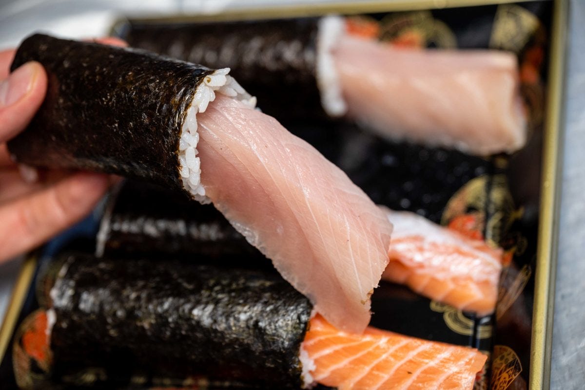 ロピア・はみ出し巻き