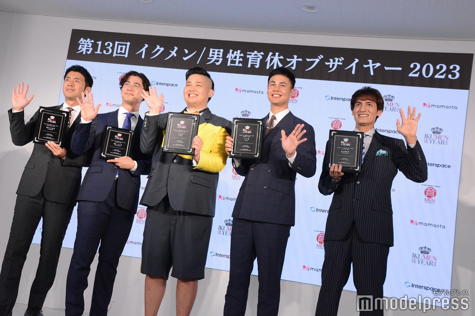 榎並大二郎アナ、国山ハセンアナ、ンダホ、ユージ、本並健治（C）モデルプレス