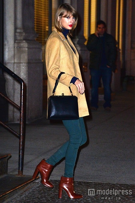 マスタードカラーコート／Photo：Getty Images