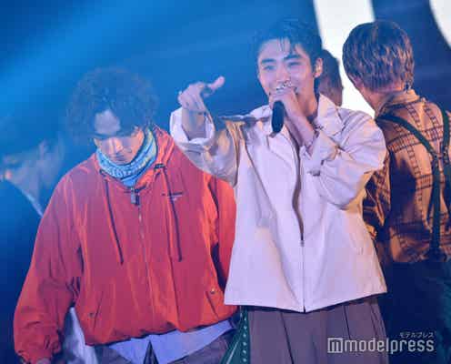 WATWING、激しいダンス&ブレない歌声で代々木沸く 八村倫太郎は投げキス繰り出す<TGC teen 2023 Summer>