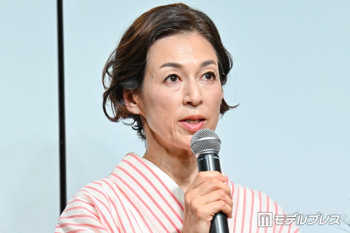 鈴木保奈美(C)モデルプレス