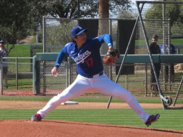 大谷翔平 ライブBP初登板で最速157.7キロ 主力相手に2奪三振＆安打性1本