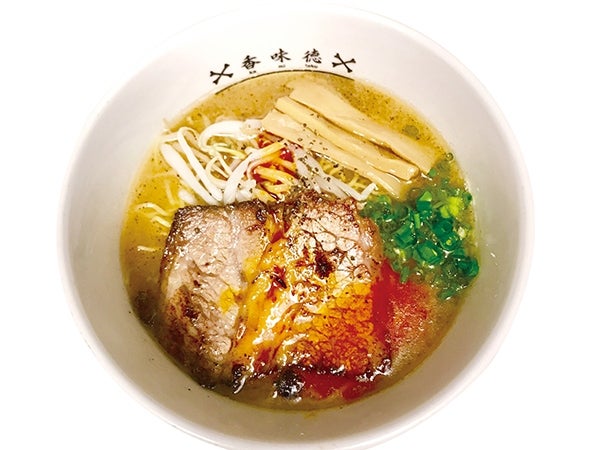 Kamitoku ramen hawaii／画像提供：ラーメンデータバンク