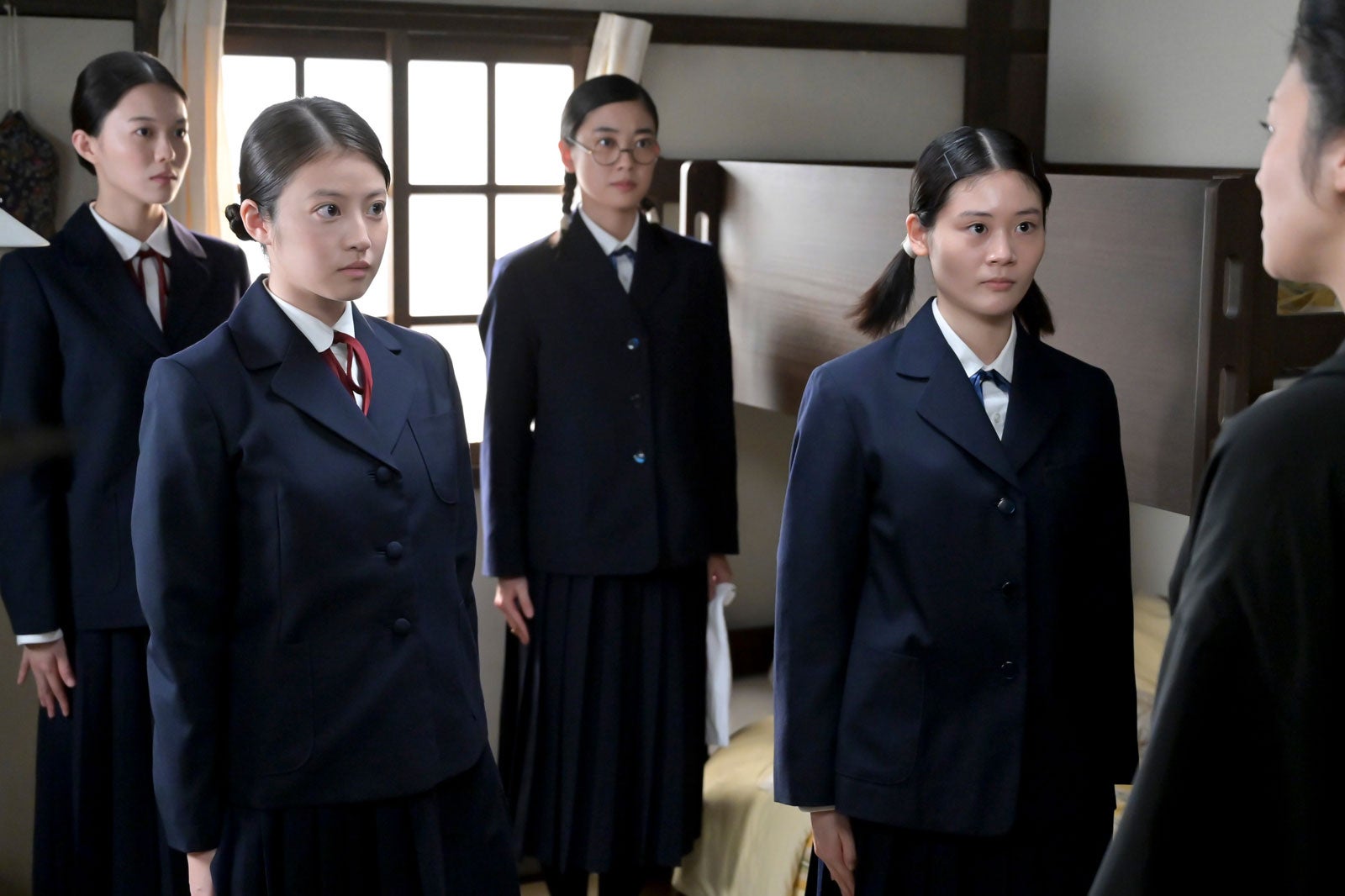 志田彩良、今田美桜、瀧内公美ら「あんぱん」第35話（C）NHK