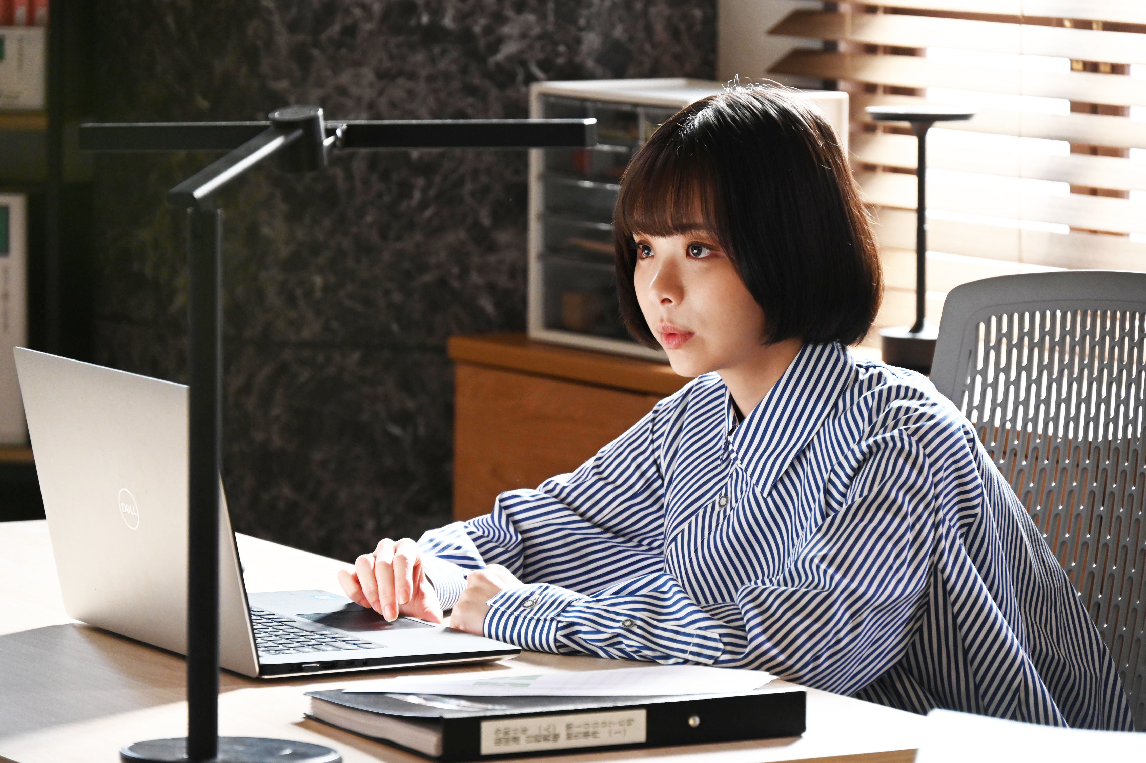 趣里（C）カンテレ