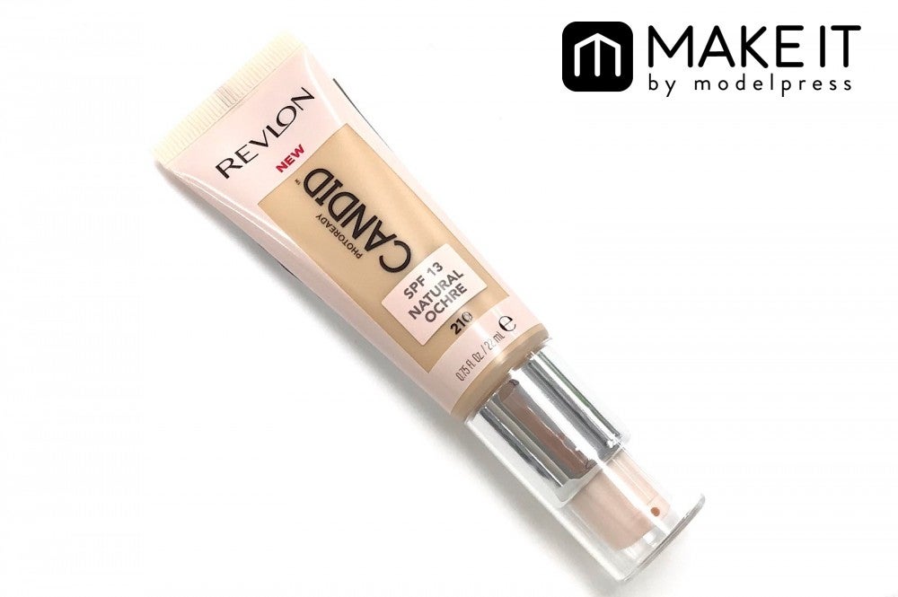 【ファンデーション部門1位＜プチプラ＞】レブロン／フォトレディ キャンディッド ファンデーション／全4色 (C)メイクイット