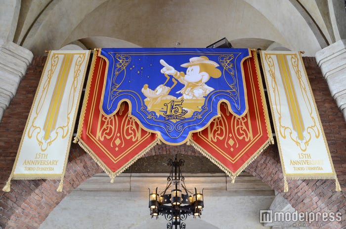 デコレーション/「東京ディズニーシー15周年“ザ・イヤー・オブ・ウィッシュ”」(C)モデルプレス