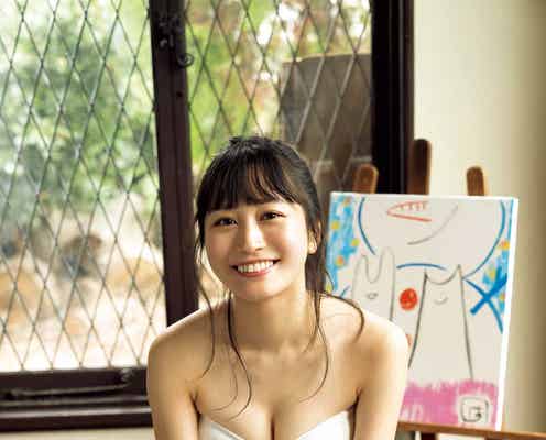 “次世代型アイドル”notall・佐藤遥、初の水着グラビア挑戦 白ビキニで美谷間あらわ