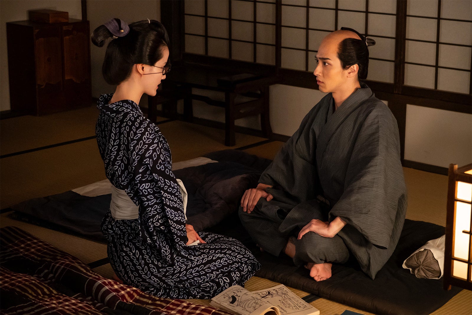 橋本愛、横浜流星「べらぼう～蔦重栄華乃夢噺～」第42話（C）NHK