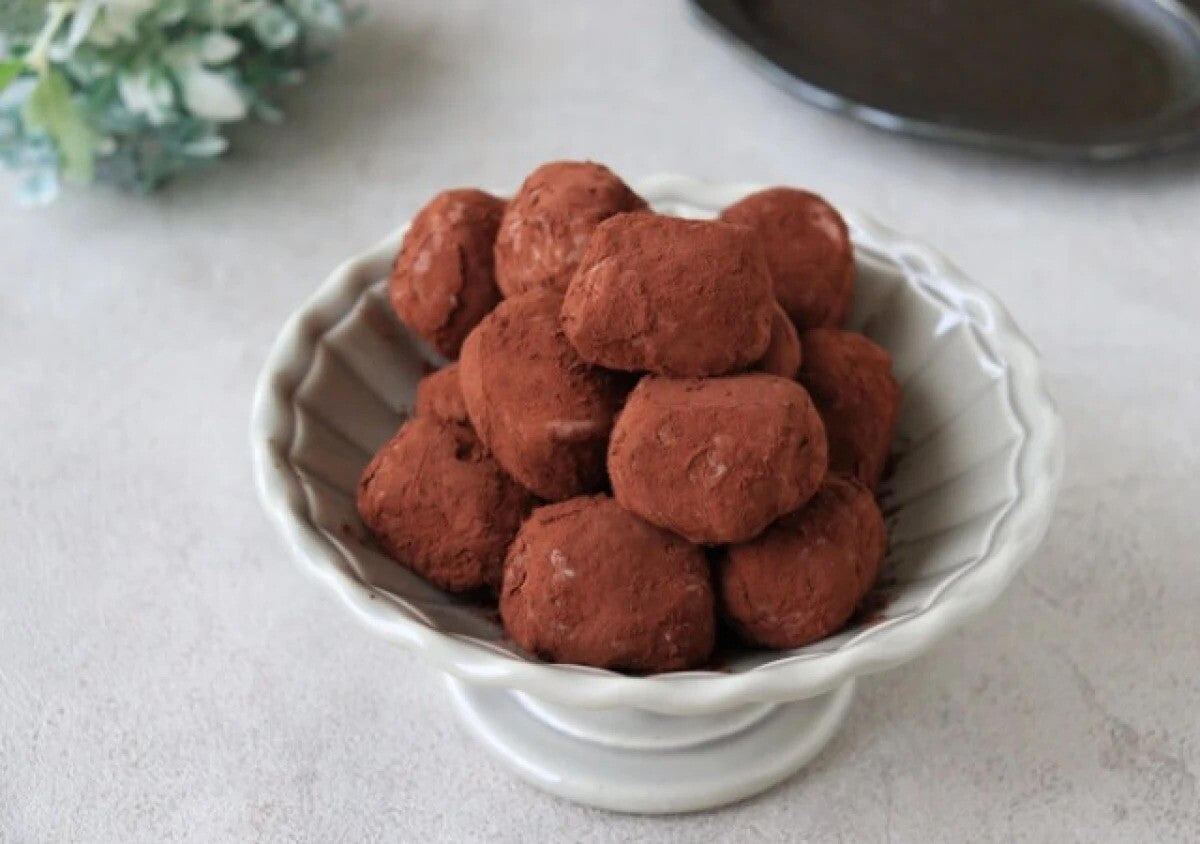 「気づいたら無限に食べてる…」レンジで簡単にできるのに凝ってる風！チョコスイーツレシピ3選