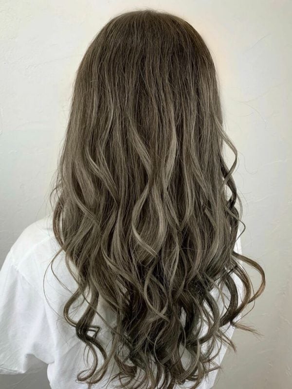 画像8 16 アッシュグレーってどんな色 明るめでも暗めでも魅力たっぷりなヘアカラー見本集 モデルプレス