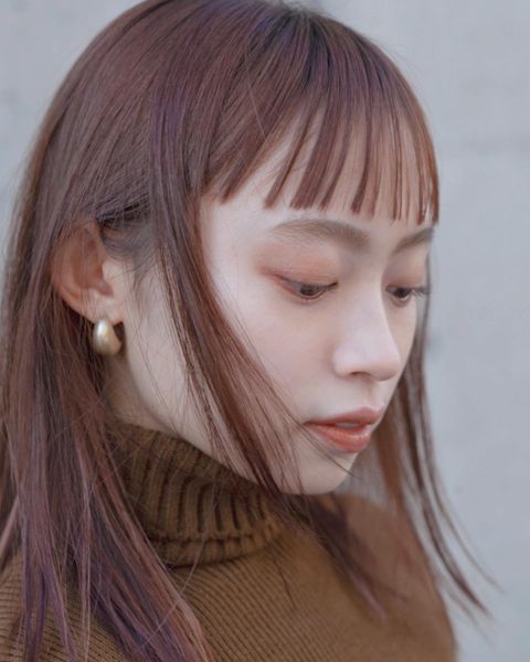 ふんわり可愛い大人の セミロング レイヤー カット 21年の最新ヘアカタログ モデルプレス