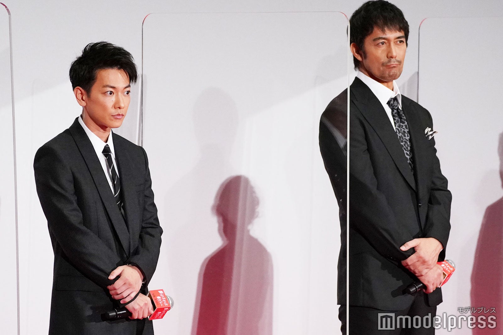 佐藤健、阿部寛 （C）モデルプレス