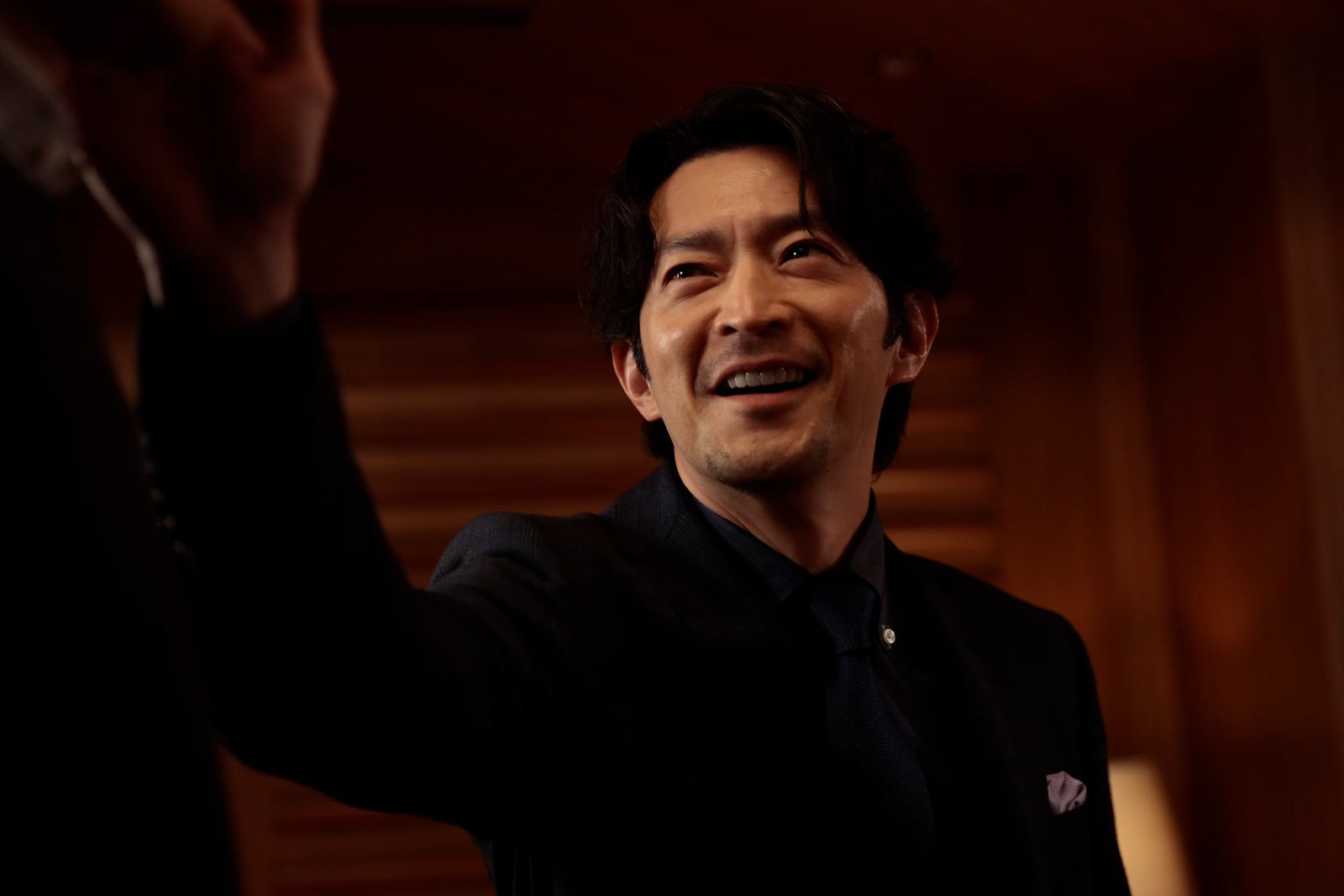 津田健次郎「グレイトギフト」第5話より（C）テレビ朝日