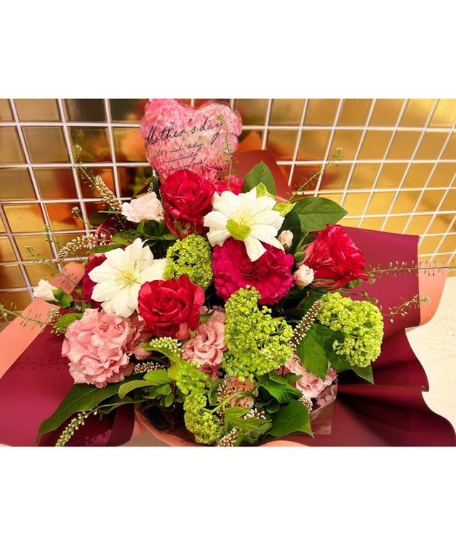 安めぐみオフィシャルブログより