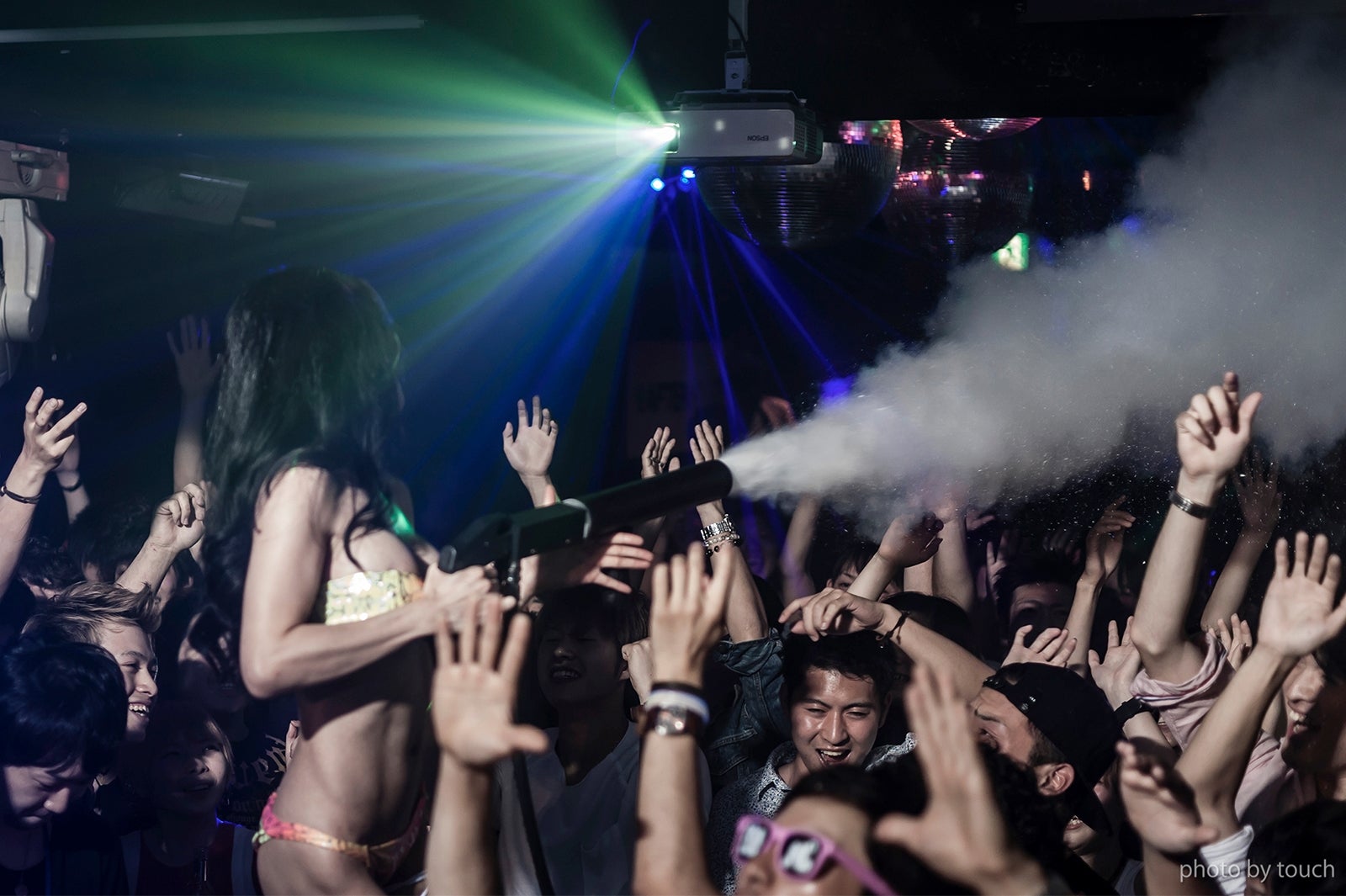 スモーキーディスコ／画像提供：アフロ＆コー