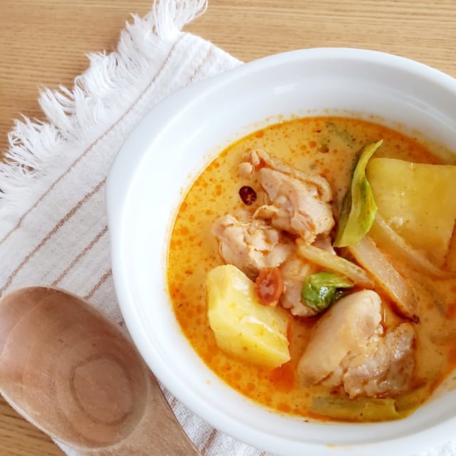 カルディのロイタイ マサマンカレーの牛乳足しアレンジ