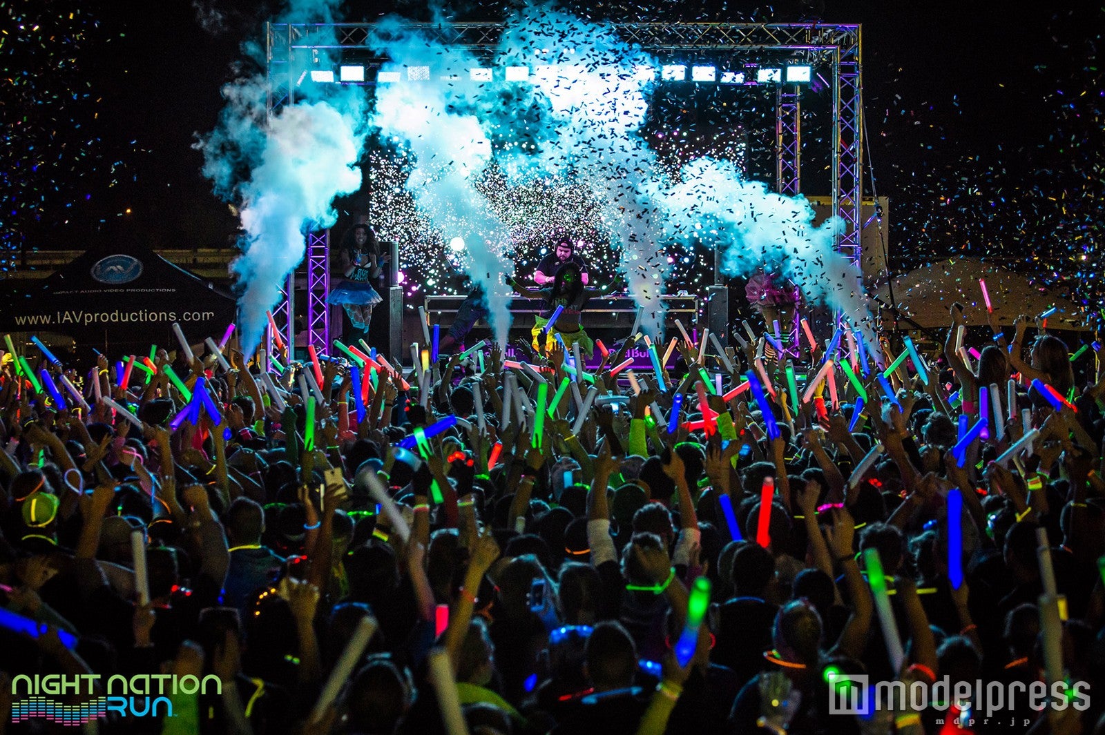 光の演出に彩られたアフター・パーティー／画像提供：VN