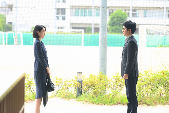 波瑠、中村蒼「フェイクマミー」第3話(C)TBS