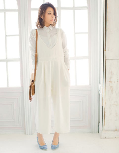 Vネックツイルガウチョオールインワン3,498円(税込)／画像提供：Re:EDIT by GALSTAR