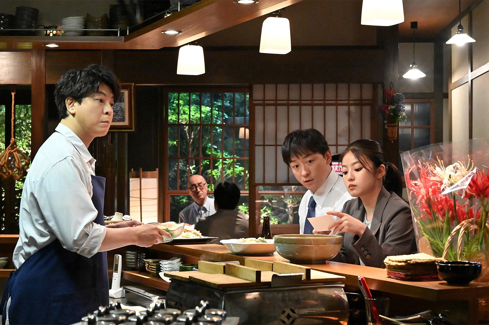 上川隆也、山本耕史、今田美桜「花咲舞が黙ってない」第8話より（C）日本テレビ