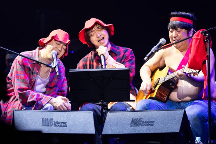 赤えんぴつ、三浦大知「赤えんぴつ in 武道館」撮影:RyuyaAmao