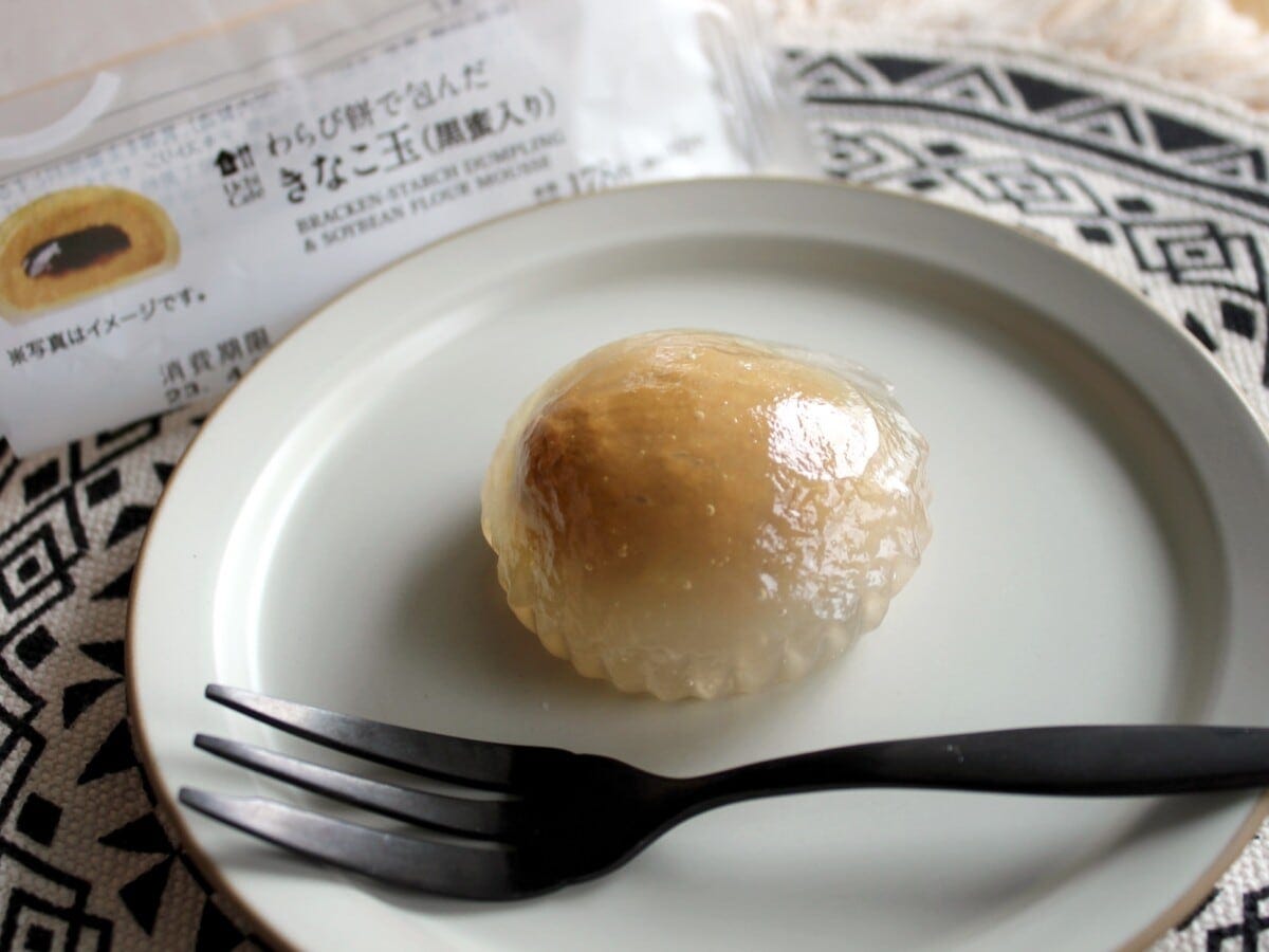 きなこムースの割合が多いので、わらび餅を食べたい人には逆に物足りないかも!?