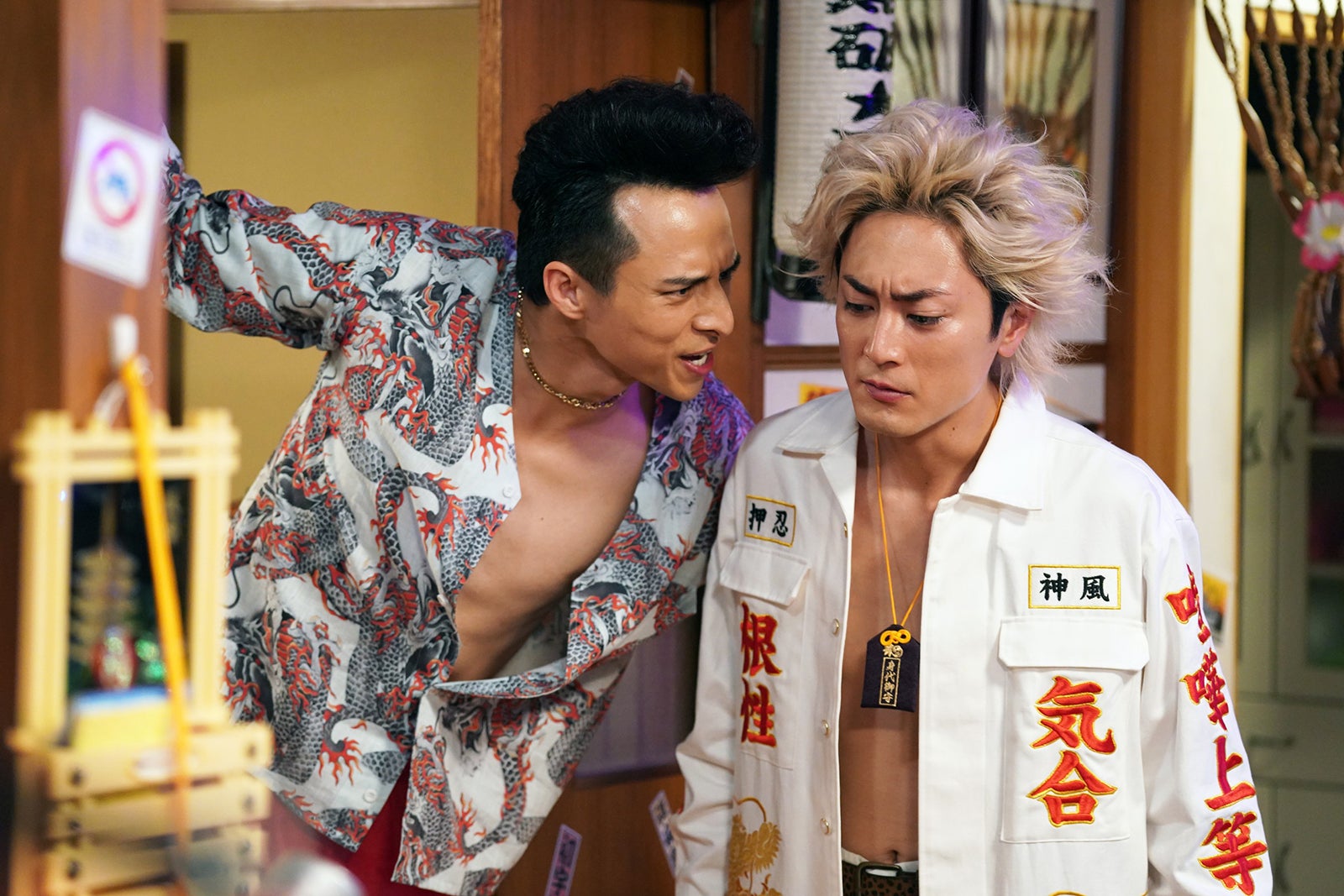 満島真之介、間宮祥太朗／「ナンバMG5」第3話より（C）フジテレビ