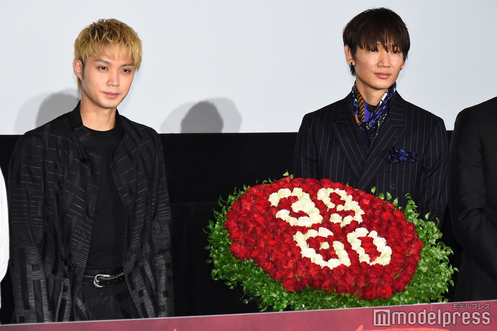 磯村勇斗、綾野剛（C）モデルプレス