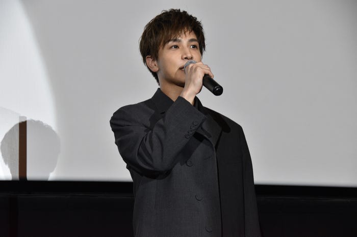 岩田剛典 (C)2022「バスカヴィル家の犬 シャーロック劇場版」製作委員会