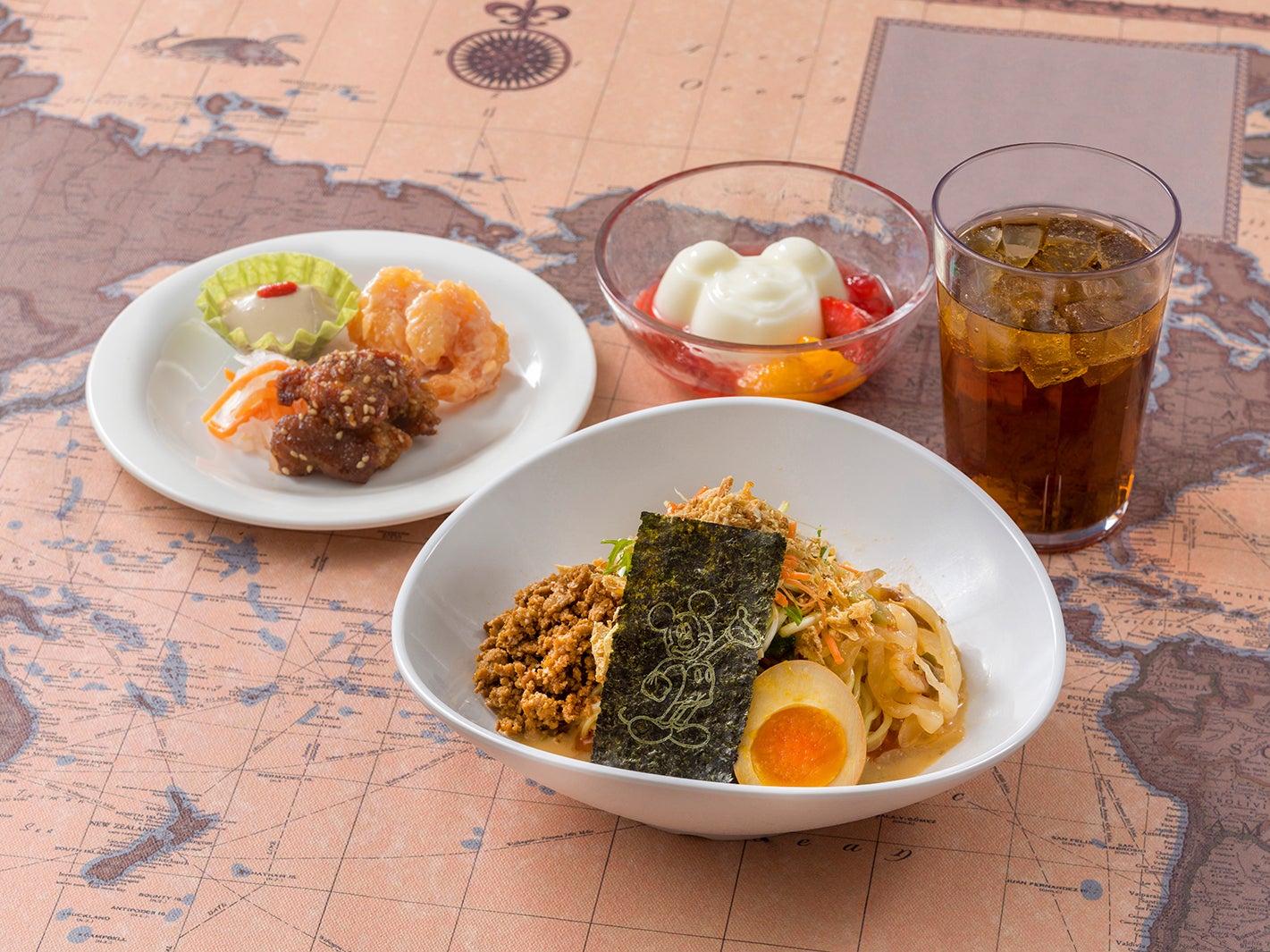 ヴォルケイニアセット¥1,880（C）Disney